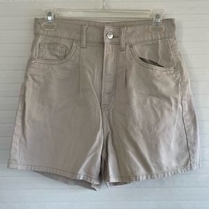 H&M Grey High-Waisted Shorts